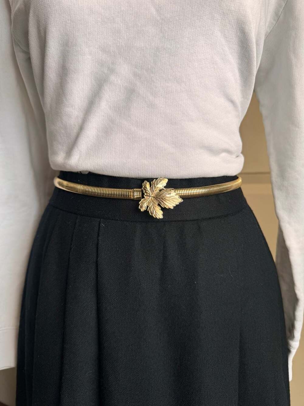 Vintage Gold Elastic Metal Waist Belt with Leaf Buckle
